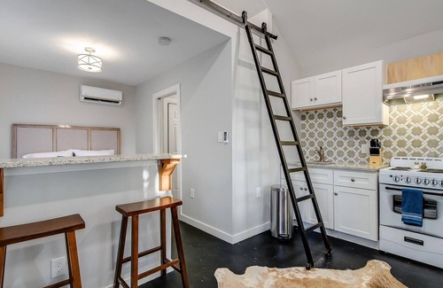 Marble Falls House | Sept Savings! Austin Suite, Downtown Marble Falls