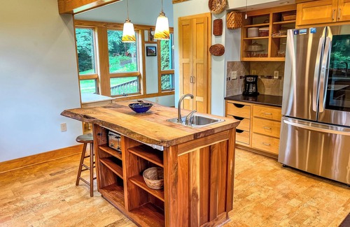 Warrensville Cabin | Sept Skies, Mtn Views - Your High-Country Escape Awaits @ Grande Vue