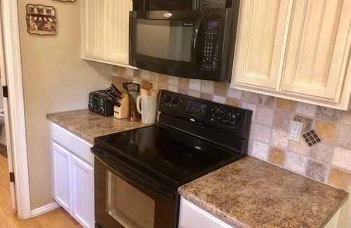Posey House | Sequoia National Forrest CabinG sleeps 16