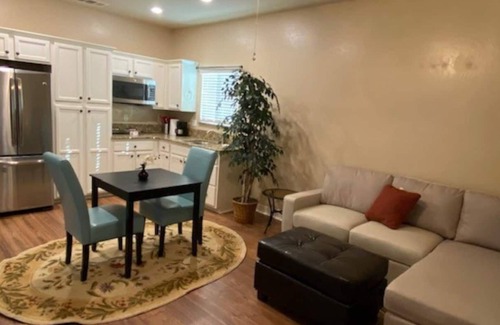 Visalia House | Sequoia Neighbor/Home Away From Home
