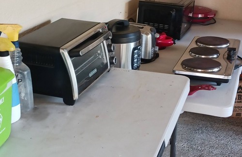 Exeter Other | Sequoia Park Foothill Ranch scenic views, luxury ranch house suite, pool horses