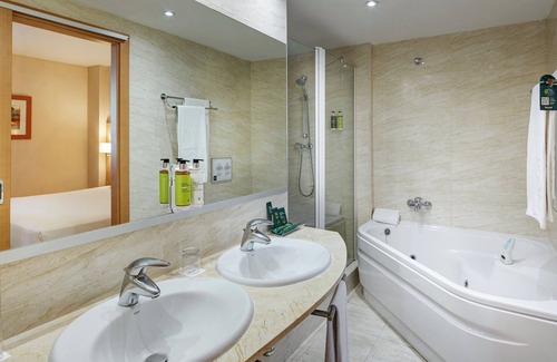 Sant Just Desvern Hotel | Sercotel Porta Barcelona