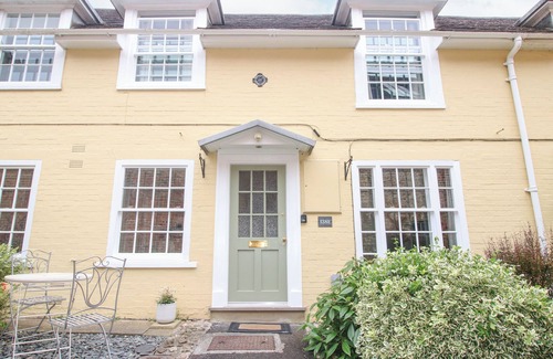 Ludwel Cottage | SEREN COTTAGE, with a garden in Ludlow