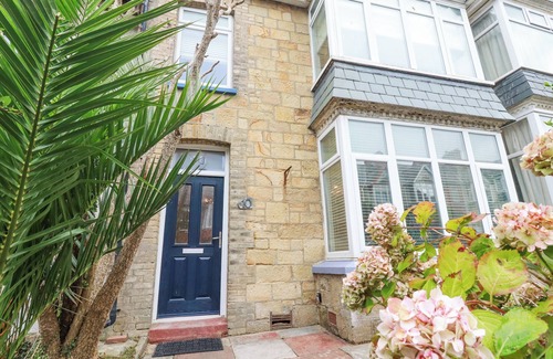 Newquay City Centre Cottage | SERENDIB COTTAGE, pet friendly, country holiday cottage in Newquay