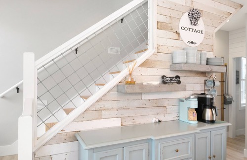 Ottawa House | Serendipity 2 Bedroom 2.5 Bath