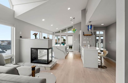 Salisbury Apartment | Serendipity Beach Retreat | Penthouse | Ocean View