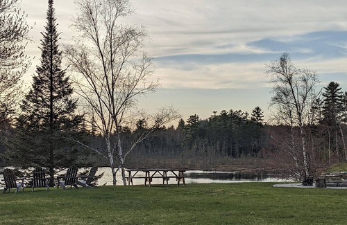 Whitefield Cottage | Serene 1-bed cottage + Loft in Whitefield Ski, Sled, Hike Cannon Bretton Woods
