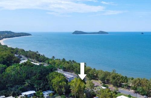 Clifton Beach House | Serene 2BR Beachfront Getaway on the Esplanade