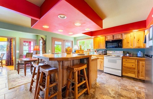Bremerton House | Serene 2BR Waterfront Retreat in Garden Setting