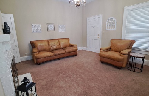 Whiteville Apartment | Serene 3-bed, 3-bath apartment with AC in charming Whiteville