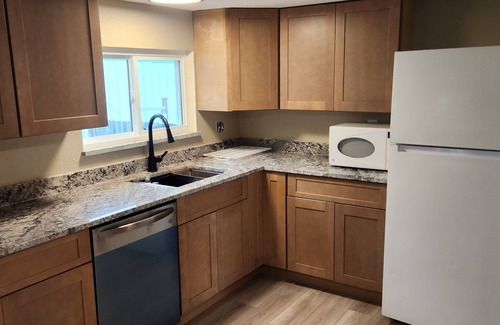 Penrose House | Serene 4-bedroom house with AC in charming Penrose, beautiful mountain views