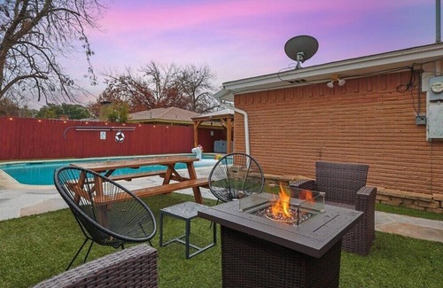 Irving House | Serene 5BR/2B Home with Pool, Hot Tub & Fire Pit