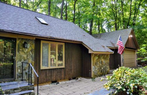 Raleigh House | Serene Acre Retreat- in Apex near Raleigh