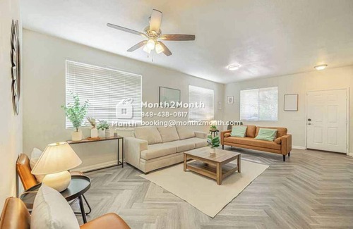 Palmdale House | Serene and Elegant Estate On Racquet Ln #42183
