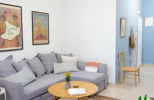 Old North Apartment | Serene and peaceful yet in the heart Tel Aviv's best neighborhood