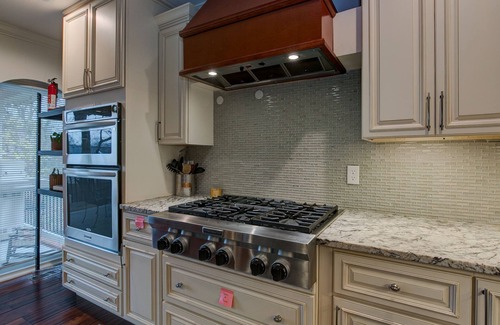 High Point House | Serene and Peaceful 5-bedroom cottage in High Point with 42ft covered porch.