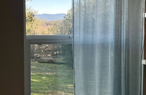 Shingle Springs Cottage | Serene and Quiet County Cottage Near HWY 50
