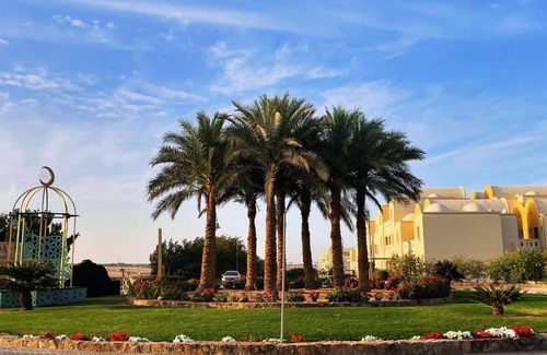 Safaga Apartment | Serene Apartment in charming Makadi Heights with AC, WiFi