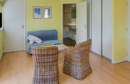Noordwijk Villa | Serene Apartment in Noordwijk near Northsea