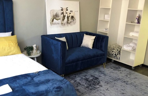 Downtown Johannesburg Apartment | Serene apartment with WiFi in vibrant Johannesburg