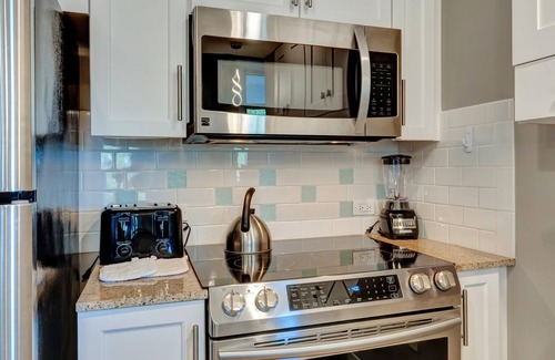 Baytowne Wharf Condo | Serene Bay Views: Private 1BR Corner Unit in Village at Sandestin Golf and Beach Resort!