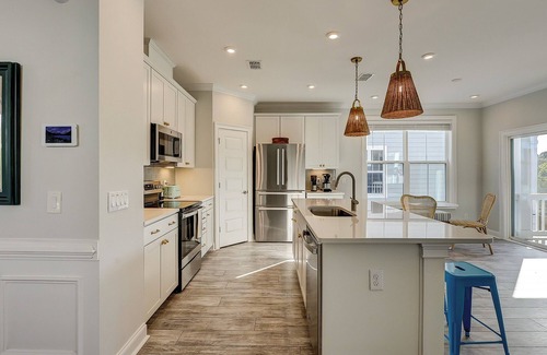 Palmetto Dunes House | Serene Beach Home w/Bikes, Golf, & Tesla Charger – Walk to Port Royal Sound!