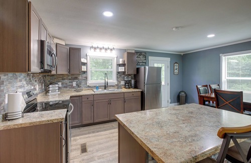 Bryant House | Serene Bryant Retreat w/Private Hot Tub!