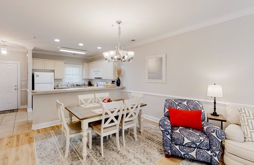 Central Myrtle Beach Condo | Serene condo with pool, balcony, full kitchen, washer/dryer, and TV