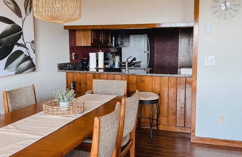 Sugar Mountain Condo | Serene & Cozy ★ Jetted Tub ★ Fireplace ★ Long Mountain view ★ Close 2 Resort