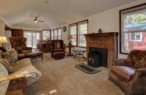 Saddlestring House | Serene Creek Side Cottage Retreat in Story Wyoming