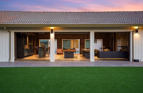 Sonoma House | Serene estate, an entertainer's paradise