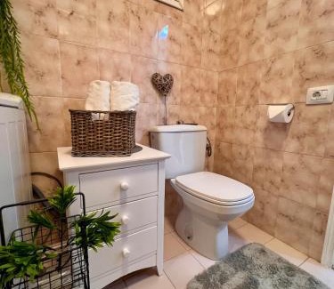 San Eugenio Apartment | serene flat in central location overlooking SIAM PARK