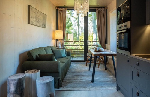 Maubray Cottage | Serene Forest Getaway