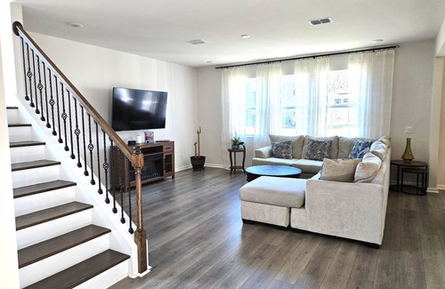 Pooler House | Serene Getaway in Pooler - 3-bedroom home with AC, WiFi. Enjoy your stay!