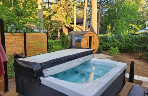 Rawdon Ski Chalet | Serene Getaway Rawdon Nordic Spa, Sauna, Nature and Pool