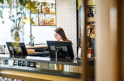 Scheveningen Badplaats Hotel | Serene Getaway w/modern amenities near City center, Local sites & Seaside access