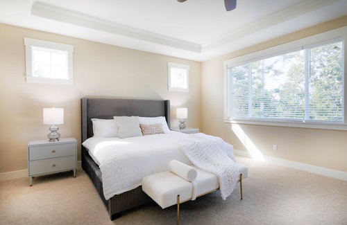 Bonny Slope House | Serene Haven Heights on Kinsley Terrace#41862