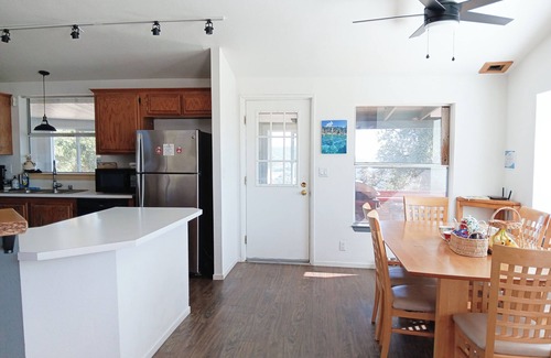 Julian House | Serene Hilltop Retreat,Jacuzzi,Near Julian DT,Stunning Natural Views&Cozy beds