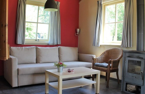 Lage Zwaluwe House | Serene Holiday Home in Lage Zwaluwe with Terrace