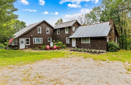 Diamond Point House | Serene home near Lake George, 20 minutes to Gore Mountain Ski Resort
