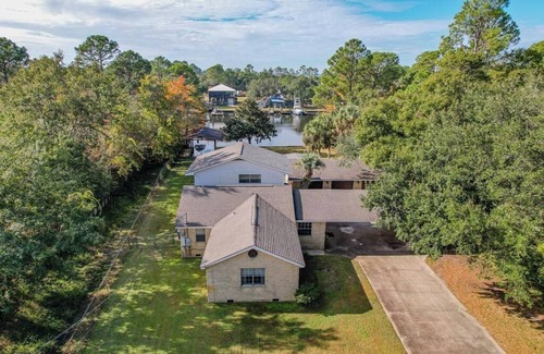 Ono Island House | Serene Home on Perdido Bay-Hot Tub