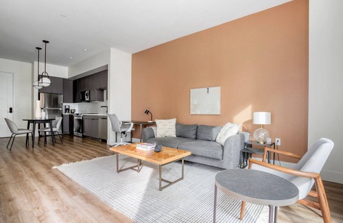 Los Angeles Apartment | Serene Inglewood 1BR w/Sundeck & Clubhouse, nr Shopping, by Blueground