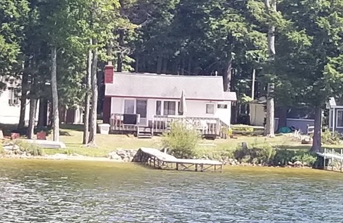 Kalkaska Cabin | Serene Lakefront Cabin