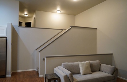 Fargo House | Serene Location Garage Close toSuite Shots GolfHospitalInterstate