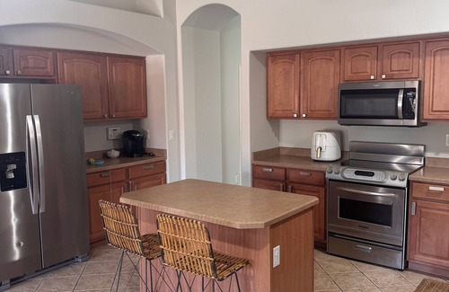 Maricopa House | Serene Oasis 3-bedroom bungalow with AC in Maricopa