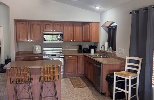 Maricopa House | Serene Oasis 3-bedroom bungalow with AC in Maricopa