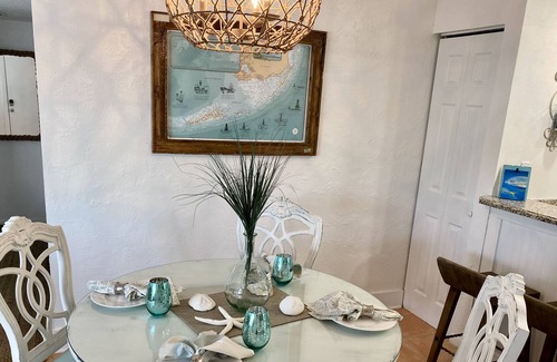 Plantation Key Condo | Serene oceanfront complex. Centrally located