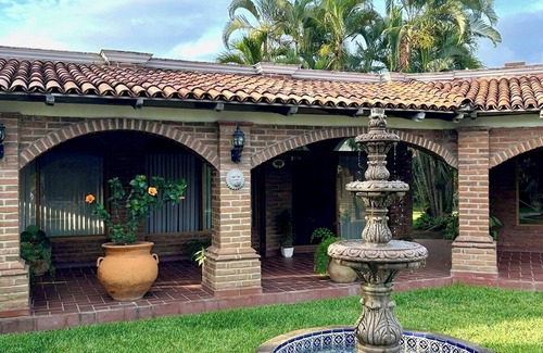 Barra de Navidad House | Serene Old Mexico Rancho-style Enclave Pool Palapa n3 Suites & Walk to Beach