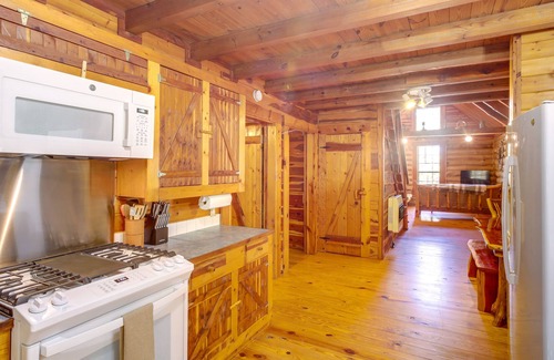 Pikeville Cabin | Serene Pikeville Cabin: 20 Mi to Fall Creek Falls!