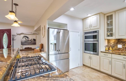 Fallbrook House | Serene Private Home, Sunset View+Hot Tub+EV Chargen